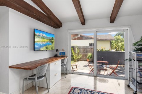 Casa en venta en Cutler Bay, Florida, 3 dormitorios, 169.55 m2 № 2365897 - foto 17