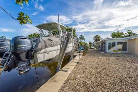 Casa en venta en Longboat Key, Florida, 2 dormitorios, 120.22 m2 № 1886458 - foto 24