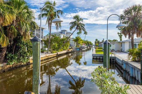 Casa en venta en Longboat Key, Florida, 2 dormitorios, 120.22 m2 № 1886458 - foto 22