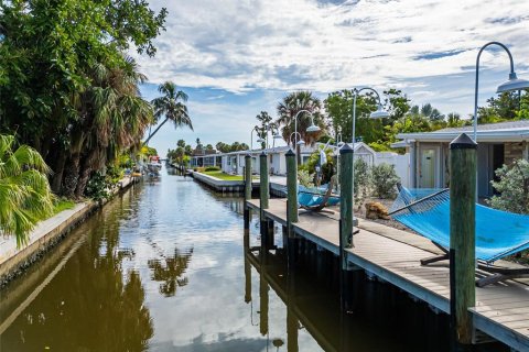 Casa en venta en Longboat Key, Florida, 2 dormitorios, 120.22 m2 № 1886458 - foto 8