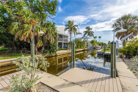 Casa en venta en Longboat Key, Florida, 2 dormitorios, 120.22 m2 № 1886458 - foto 21