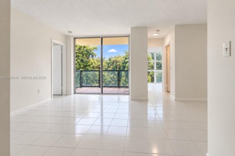 Copropriété à louer à Miami, Floride: 2 chambres, 83.43 m2 № 2385260 - photo 14