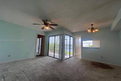 Condominio en venta en Homestead, Florida, 2 dormitorios, 89.19 m2 № 1845527 - foto 13