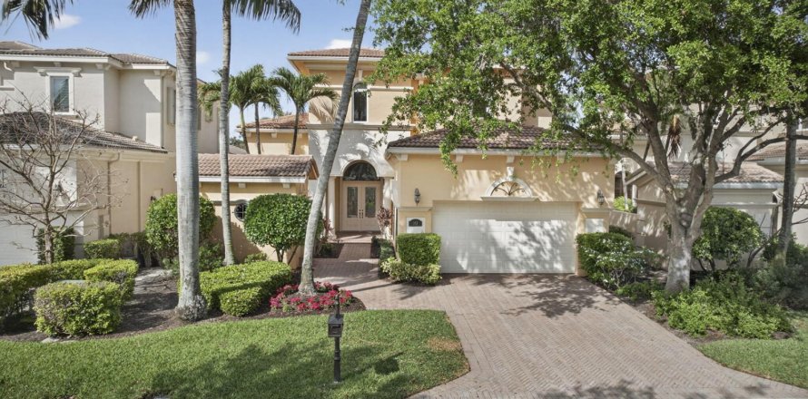 Villa ou maison à Palm Beach Gardens, Floride 4 chambres, 392.79 m2 № 2374322