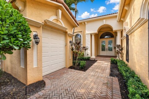 Villa ou maison à vendre à Palm Beach Gardens, Floride: 4 chambres, 392.79 m2 № 2374322 - photo 8