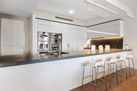 Condominio en venta en Miami Beach, Florida, 3 dormitorios, 352.38 m2 № 1429629 - foto 23