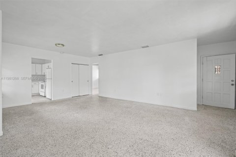 Купить коммерческую недвижимость в Майами, Флорида 286.05м2, № 2044359 - фото 7