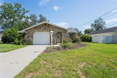Casa en venta en Spring Hill, Florida, 2 dormitorios, 105.44 m2 № 1838451 - foto 1