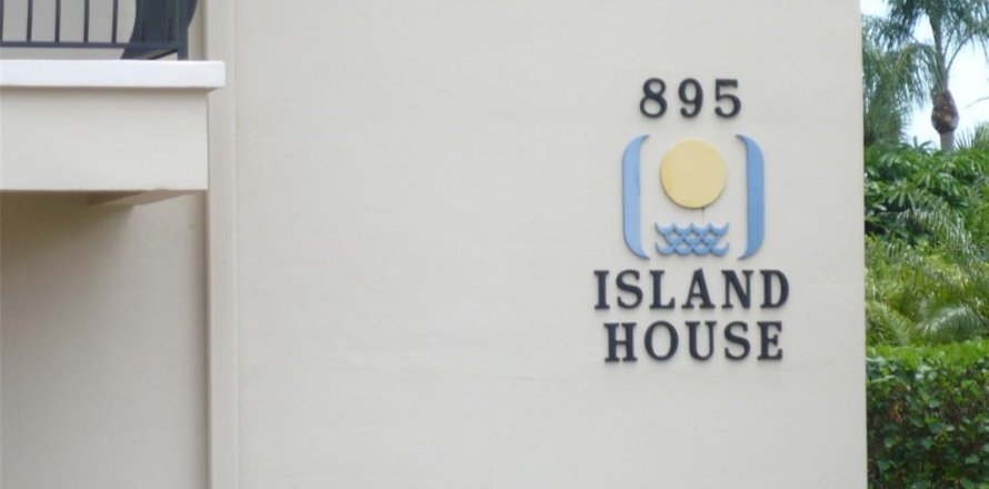 Condominio en Clearwater, Florida, 2 dormitorios № 681162