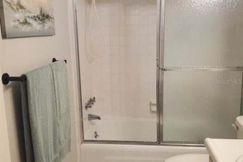 Condo in Clearwater, Florida, 2 bedrooms  № 681162 - photo 27