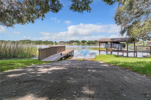 Casa en venta en Auburndale, Florida, 3 dormitorios, 187.01 m2 № 1444354 - foto 8