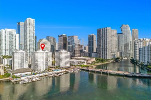 Condo in Miami, Florida, 1 bedroom № 2010372