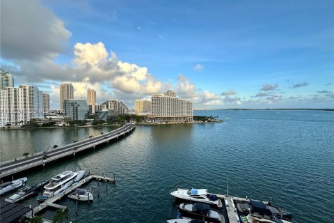Condo in Miami, Florida, 1 bedroom № 2010372 - photo 9