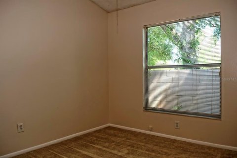 House in Altamonte Springs, Florida 3 bedrooms, 105.54 sq.m. № 2402735 - photo 5