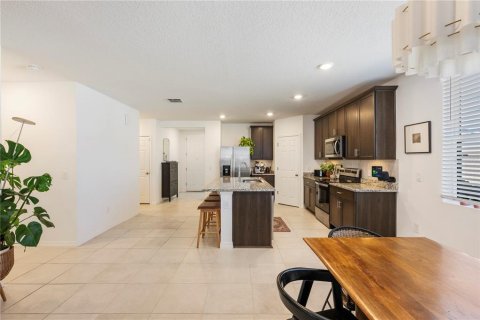 House in Haines City, Florida 3 bedrooms, 157.19 sq.m. № 2436870 - photo 16