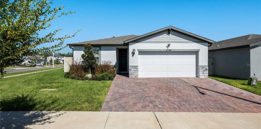 House in Haines City, Florida 3 bedrooms, 157.19 sq.m. № 2436870