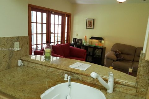 Condo in Plantation, Florida, 3 bedrooms  № 1485366 - photo 27