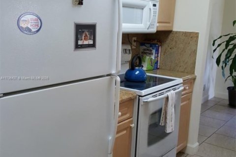 Condo in Plantation, Florida, 3 bedrooms  № 1485366 - photo 23