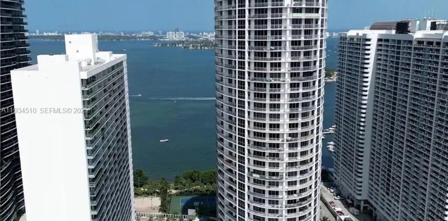 Condo à Miami, Floride, 1 chambre № 1993001