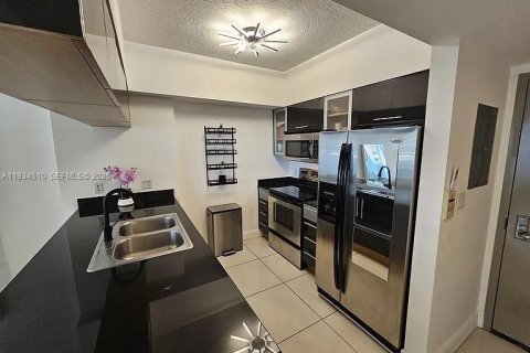 Copropriété à louer à Miami, Floride: 1 chambre, 76.64 m2 № 1993001 - photo 4