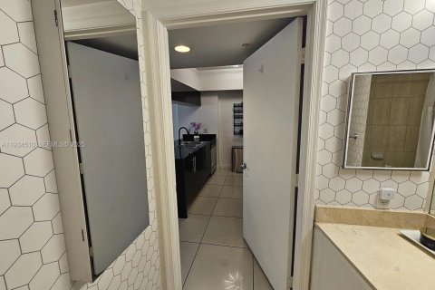 Copropriété à louer à Miami, Floride: 1 chambre, 76.64 m2 № 1993001 - photo 10
