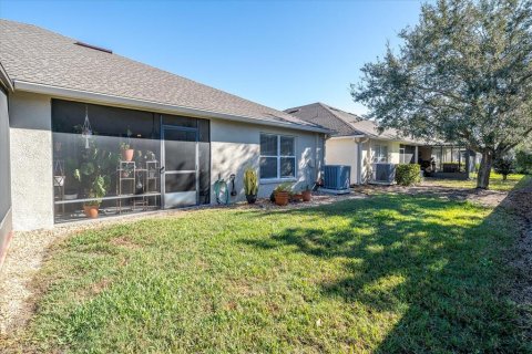 House in Wesley Chapel, Florida 3 bedrooms, 149.29 sq.m. № 1525365 - photo 22