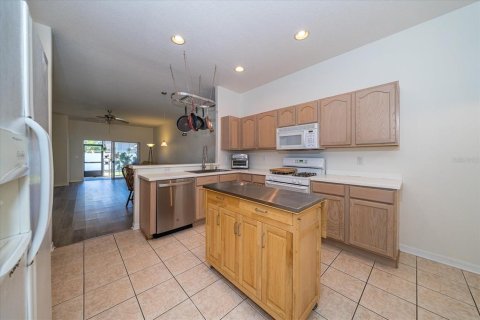 House in Wesley Chapel, Florida 3 bedrooms, 149.29 sq.m. № 1525365 - photo 5
