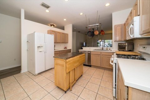 House in Wesley Chapel, Florida 3 bedrooms, 149.29 sq.m. № 1525365 - photo 4