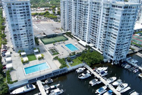 Copropriété à louer à Aventura, Floride: 2 chambres, 145.39 m2 № 1713024 - photo 30