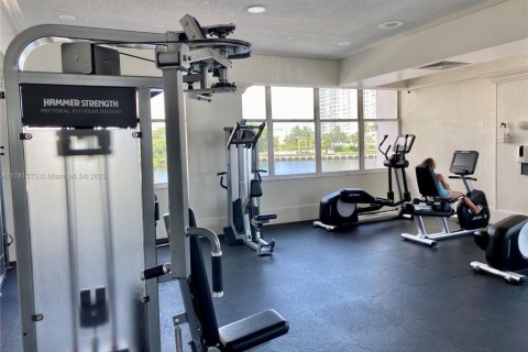 Copropriété à louer à Aventura, Floride: 2 chambres, 145.39 m2 № 1713024 - photo 28