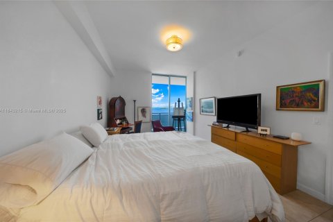 Condominio en venta en North Bay Village, Florida, 2 dormitorios, 135.45 m2 № 1847759 - foto 20