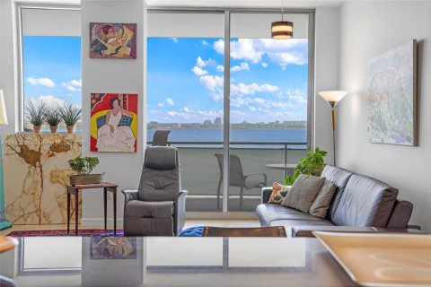 Condominio en venta en North Bay Village, Florida, 2 dormitorios, 135.45 m2 № 1847759 - foto 14