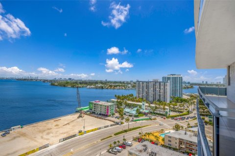 Condominio en venta en North Bay Village, Florida, 2 dormitorios, 135.45 m2 № 1847759 - foto 27