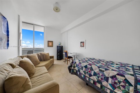 Condominio en venta en North Bay Village, Florida, 2 dormitorios, 135.45 m2 № 1847759 - foto 30