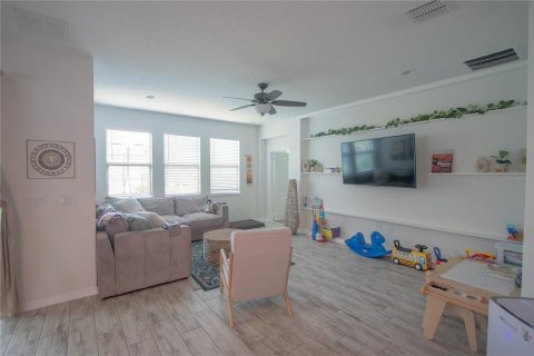 Casa en venta en DeBary, Florida, 4 dormitorios, 205.41 m2 № 2385715 - foto 19