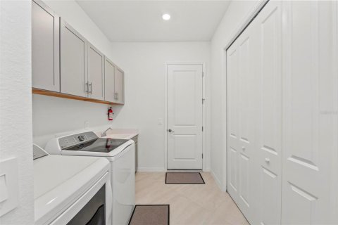 House in WELLEN PARK in Venice, Florida 3 bedrooms, 246.28 sq.m. № 1628245 - photo 26