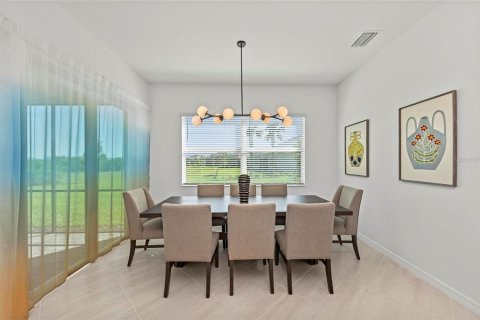 House in WELLEN PARK in Venice, Florida 3 bedrooms, 246.28 sq.m. № 1628245 - photo 9