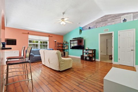 Villa ou maison à vendre à High Springs, Floride: 3 chambres, 133.04 m2 № 2272846 - photo 6
