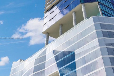 Copropriété à vendre à Miami, Floride: 1 chambre, 47.29 m2 № 1985244 - photo 2