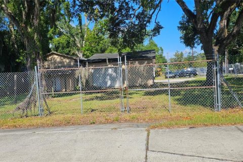 Commercial property in Tampa, Florida 133.78 sq.m. № 2202543 - photo 5