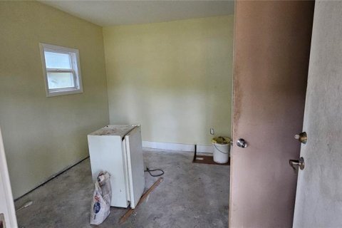 Commercial property in Tampa, Florida 133.78 sq.m. № 2202543 - photo 6