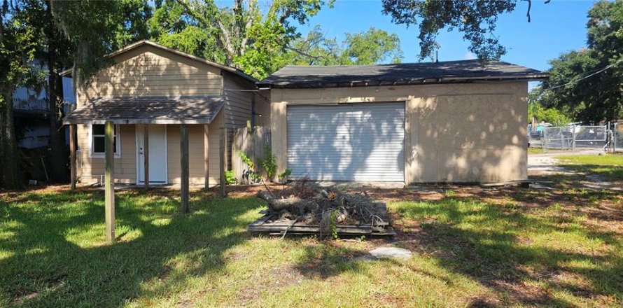 Commercial property in Tampa, Florida 133.78 sq.m. № 2202543