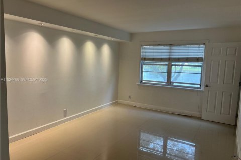 Condominio en venta en Pembroke Pines, Florida, 2 dormitorios, 100.52 m2 № 1983468 - foto 7