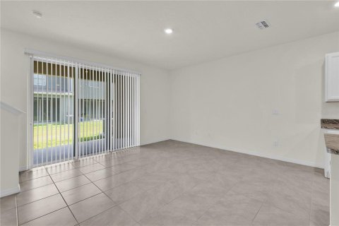 Townhouse in Davenport, Florida 3 bedrooms, 159.79 sq.m. № 1850258 - photo 21