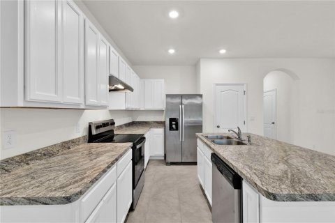 Townhouse in Davenport, Florida 3 bedrooms, 159.79 sq.m. № 1850258 - photo 17
