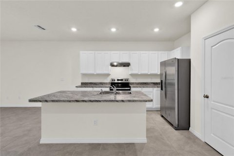 Townhouse in Davenport, Florida 3 bedrooms, 159.79 sq.m. № 1850258 - photo 10