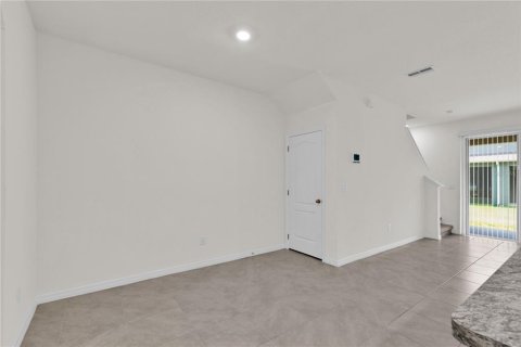 Townhouse in Davenport, Florida 3 bedrooms, 159.79 sq.m. № 1850258 - photo 20
