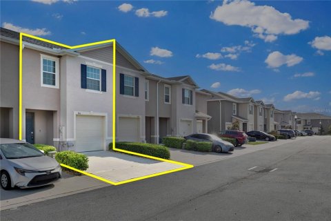 Townhouse in Davenport, Florida 3 bedrooms, 159.79 sq.m. № 1850258 - photo 7