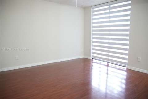 Copropriété à louer à Miami, Floride: 2 chambres, 95.69 m2 № 2365921 - photo 10