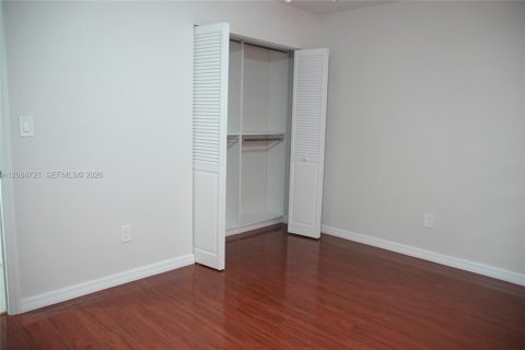 Copropriété à louer à Miami, Floride: 2 chambres, 95.69 m2 № 2365921 - photo 9